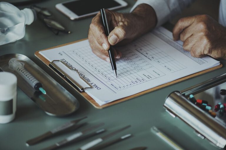 CONTROL 2019: DQS und DGQ zentraler Anlaufpunkt für Qualitätsmanagement, Audits und Zertifizierungen