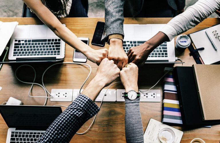 Karriere: Diese 5 Faktoren machen aus Mitarbeitern perfekte Teamplayer
