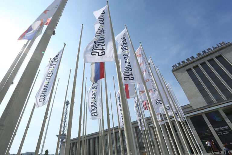 Stage|Set|Scenery: Grüne Zukunft der Veranstaltungsbranche – eine Utopie?