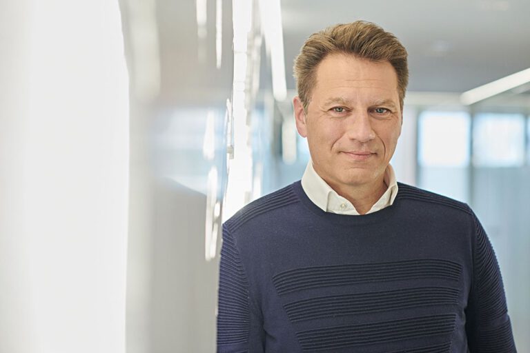 EOS Gruppe steigert erneut Umsatz und Ergebnis