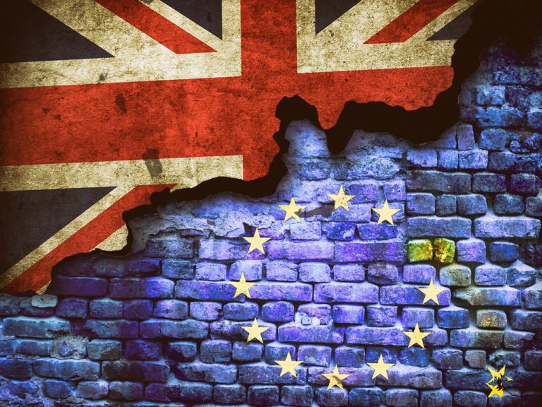Rheinische Post: Top-Ökonomen fordern von Merkel Einsatz für Brexit-Deal