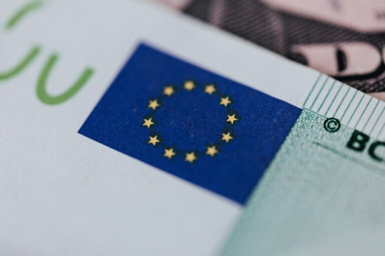 Bis zu 3.000 Euro steuerfrei für jeden Arbeitnehmer. Zwölf Fragen und Antworten zur Inflationsausgleichsprämie: